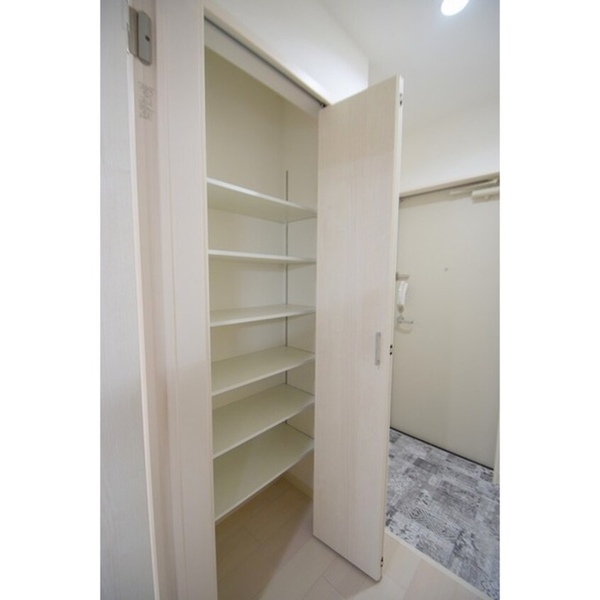 靴箱 ラモ－ナ門真南