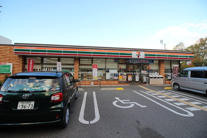 セブンイレブン(コンビニ)まで500m サンライフ住之江