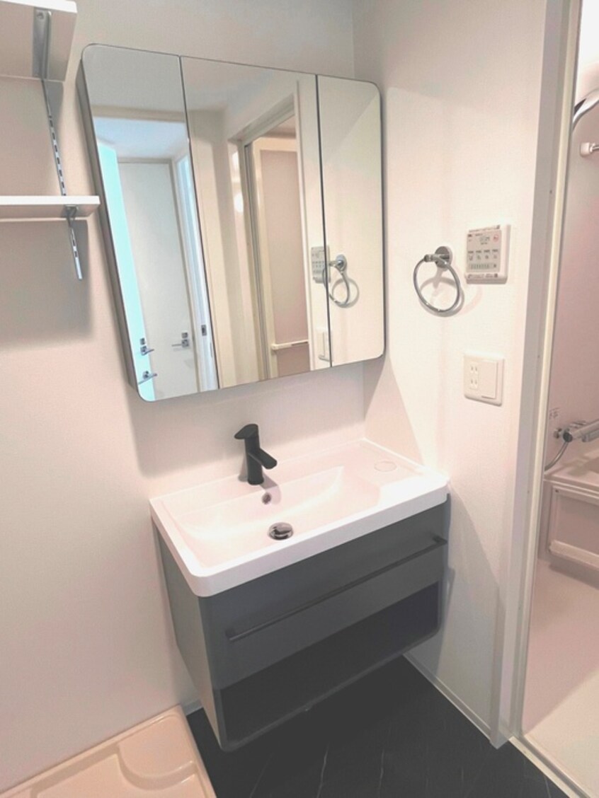 洗面 セレニテ新大阪ミラク弐番館