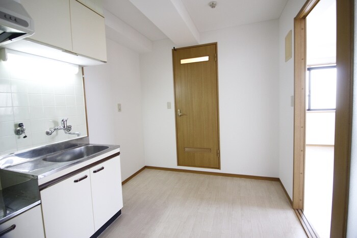 内観写真 レジスコート今津中