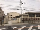 今津中学校(中学校/中等教育学校)まで628m レジスコート今津中