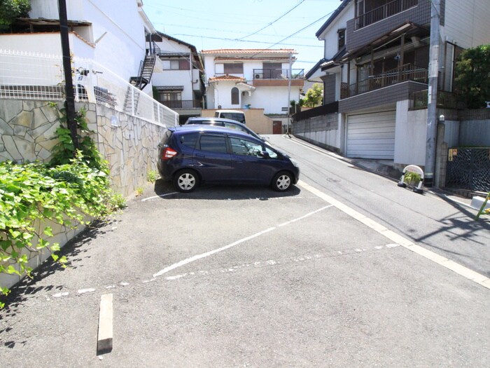 駐車場 大宝枚岡グリーンヒルズ