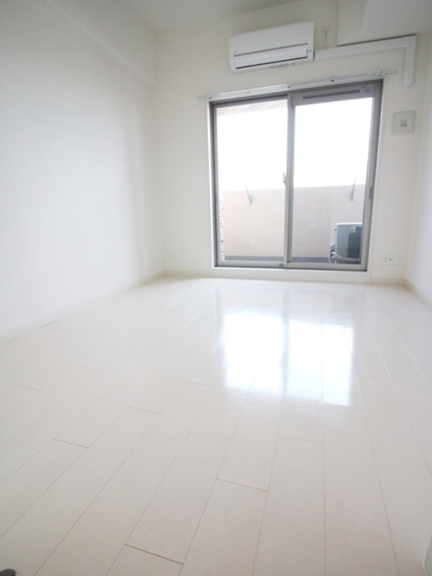 居室 ﾗﾗﾌﾟﾚｲｽ新大阪ｼｴｽﾀ(502)