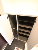 靴箱 ﾗﾗﾌﾟﾚｲｽ新大阪ｼｴｽﾀ(502)