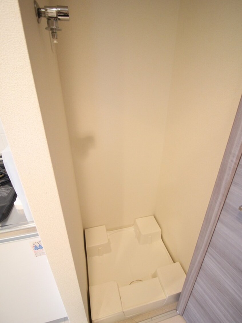 洗濯機置場 ﾗﾗﾌﾟﾚｲｽ新大阪ｼｴｽﾀ(502)