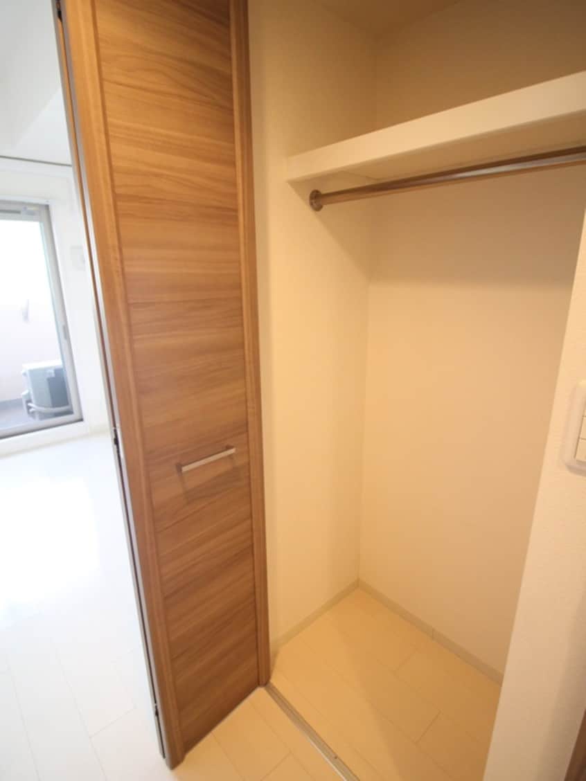 収納 ﾗﾗﾌﾟﾚｲｽ新大阪ｼｴｽﾀ(702)