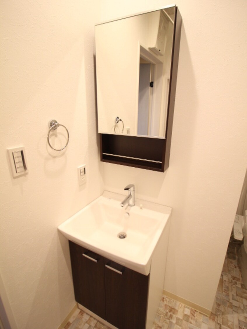 洗面 クラブメゾン川西中央