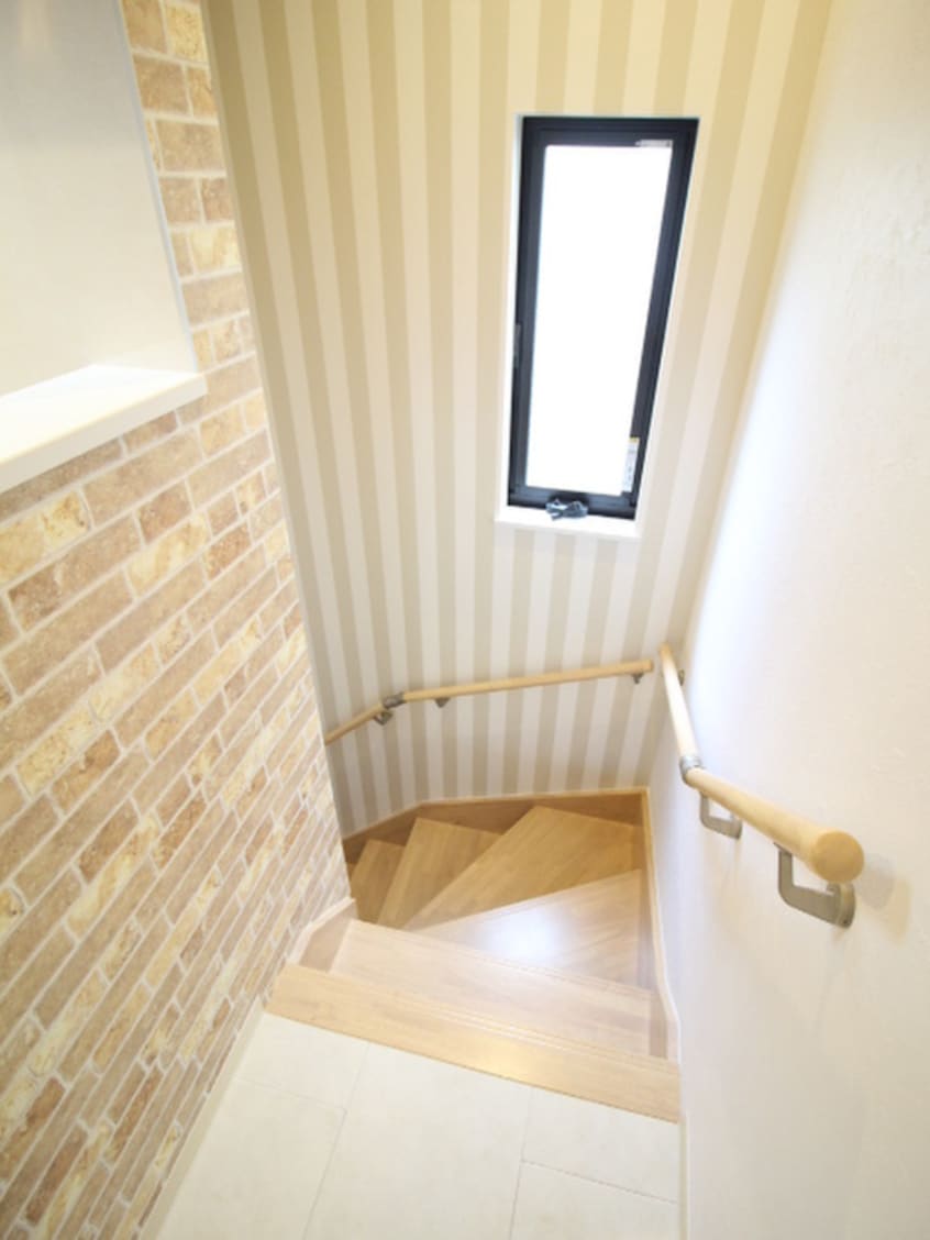 廊下 クラブメゾン川西中央