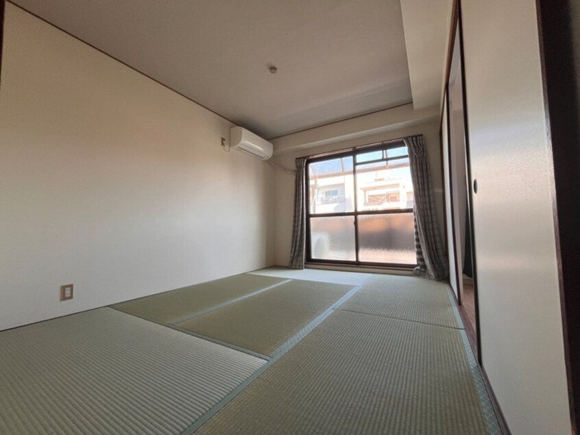 居室 グレ－スニシオ