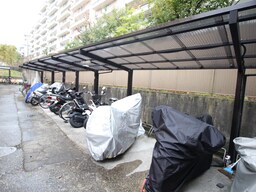 バイク置き場