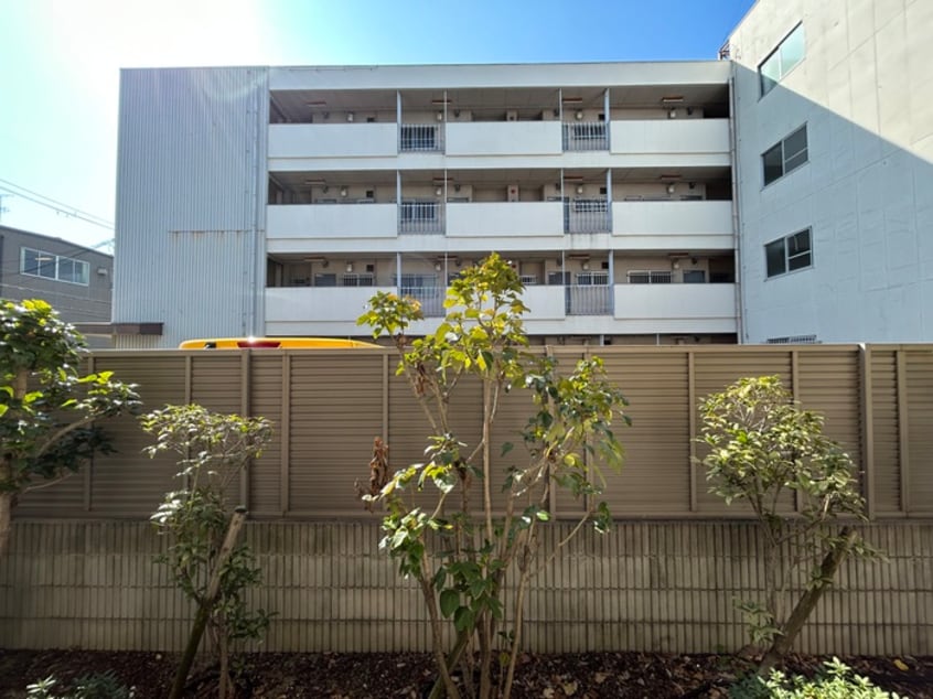 室内からの展望 プライム・ヒルズ