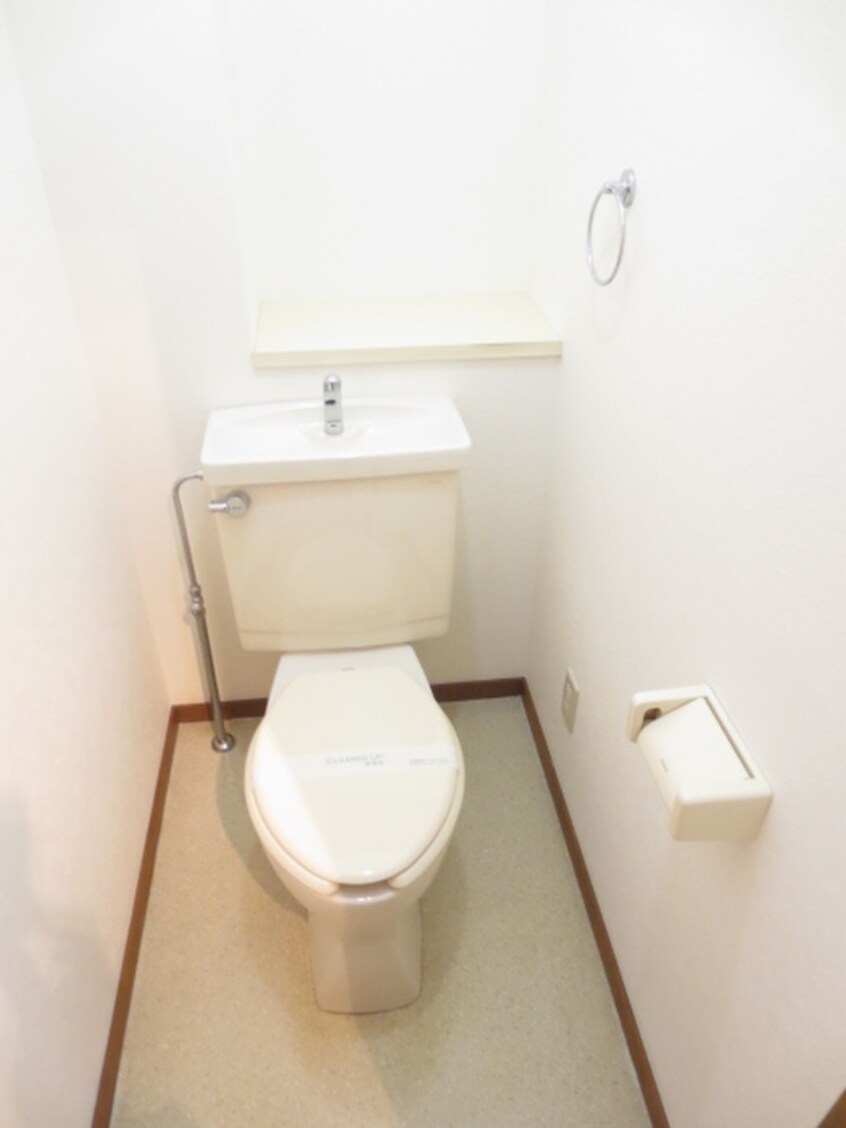 トイレ ドゥエル西院