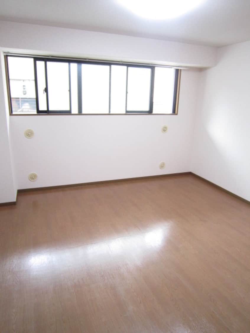 居室 エテルノポッソ