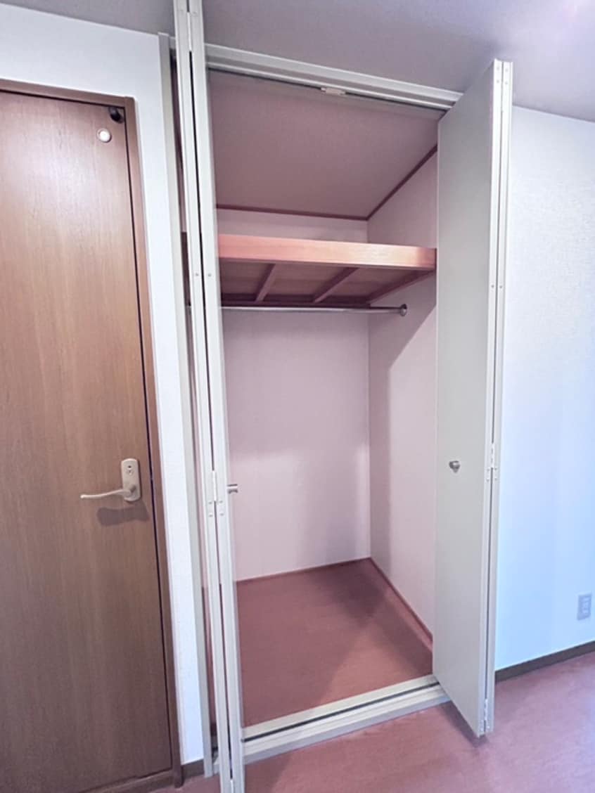 収納 エテルノポッソ