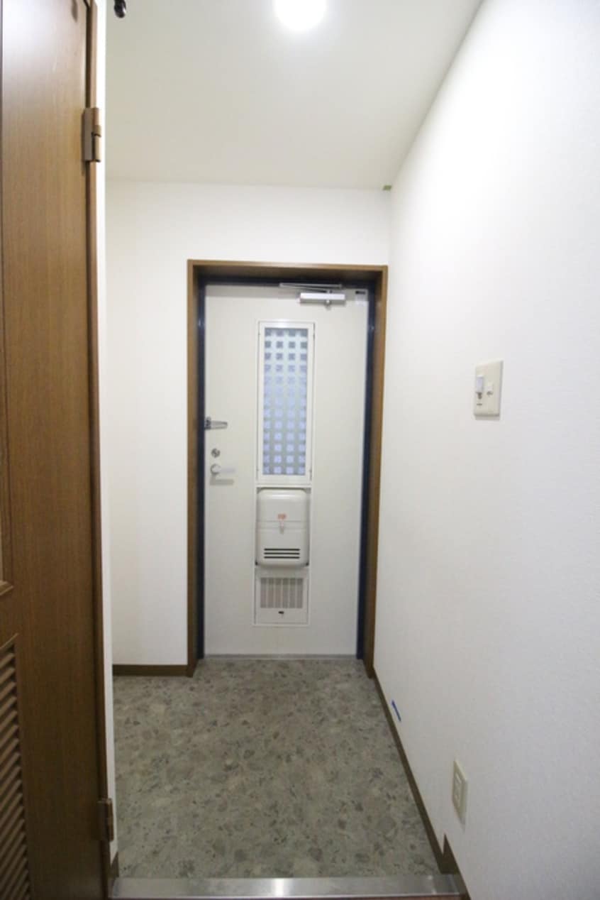 玄関 エテルノポッソ