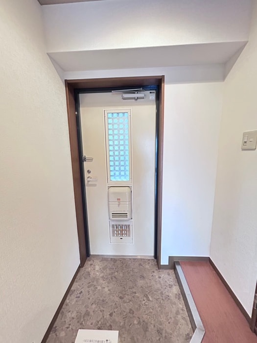 玄関 エテルノポッソ