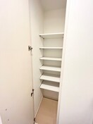 収納 Glanpia Court放出東