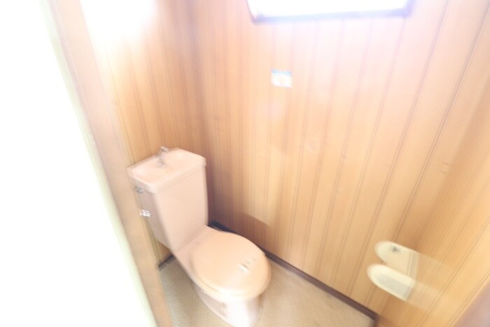 トイレ ハイツ曙Ｂ