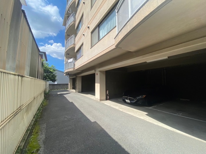 駐車場 メゾンドくれえる