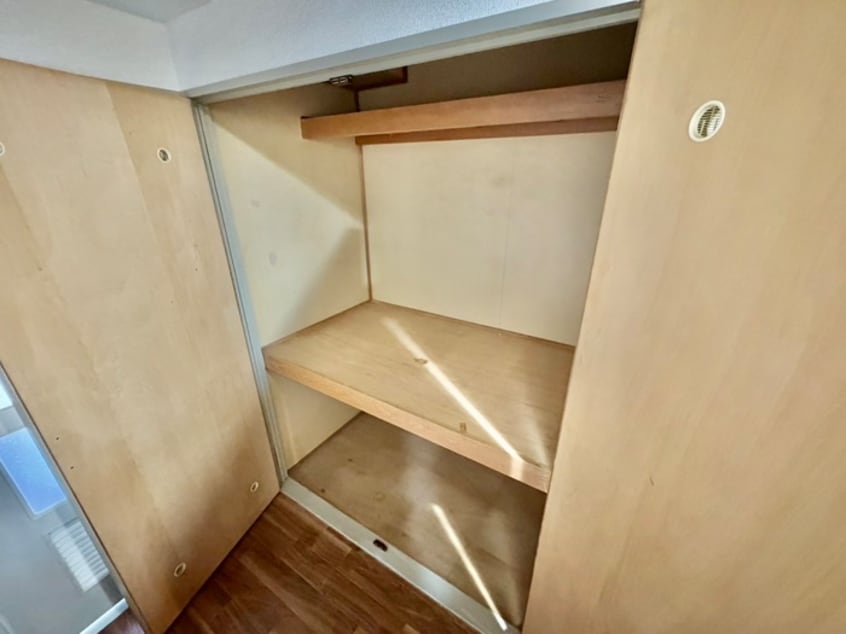 収納 ボッセルコ－ト深井