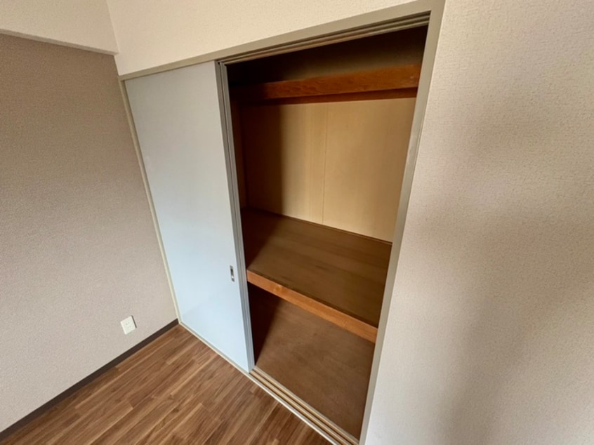 収納 ボッセルコ－ト深井