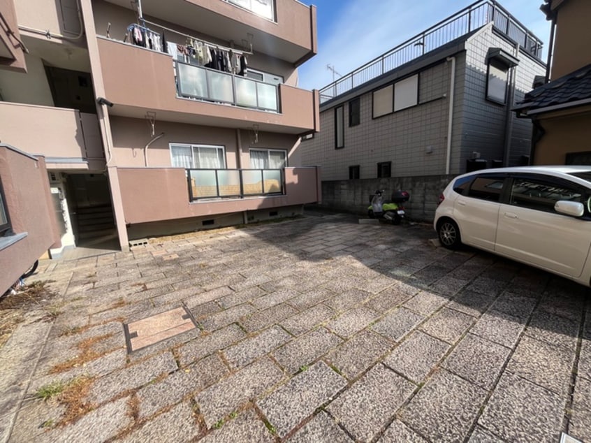 駐車場 リバーコート