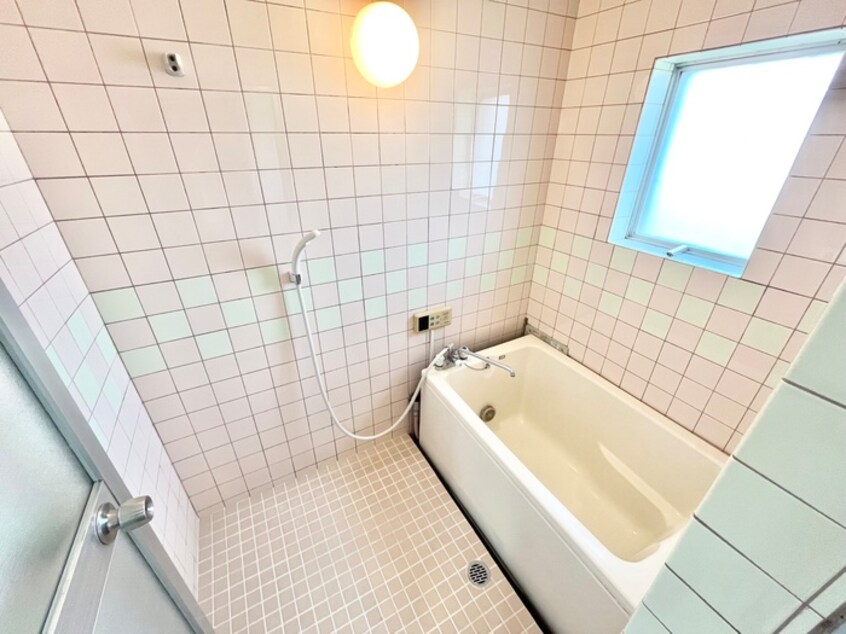 バス／シャワールーム等 リバーコート