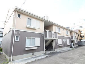 メゾン　ウエストメドーB