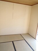 居室 阪田ハイツ