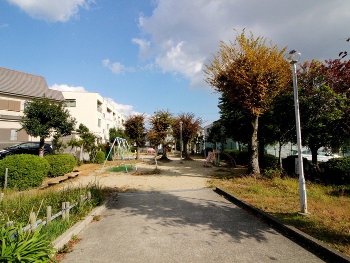 春日公園(公園)まで750m サンライフ桜