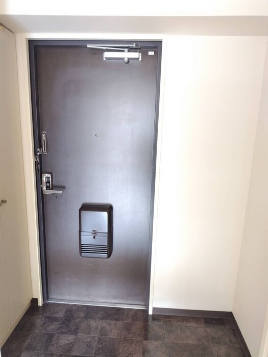 玄関 エクセレント忍ヶ丘