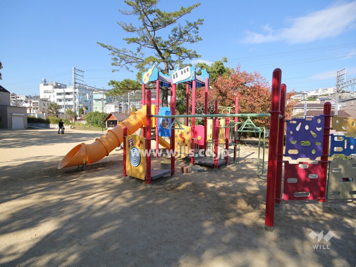 森公園(公園)まで120m ハイツ有宏