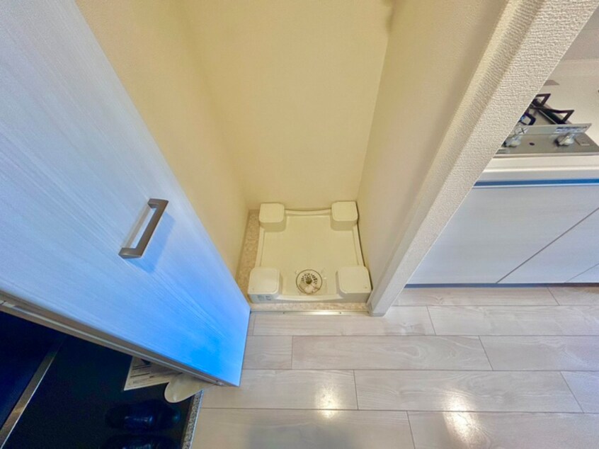 洗濯機置場 プレサンス難波セレクト(808)