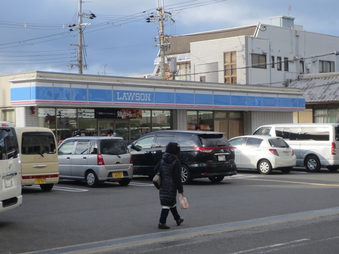 ローソン(コンビニ)まで243m ファミネス横小路