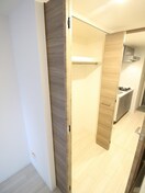 収納 ｸﾘｽﾀﾙｸﾞﾗﾝﾂ京都西大路(７１３)