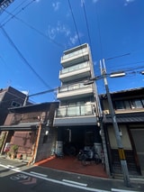 ＡＲＥＡ　ＤＥＵＸ