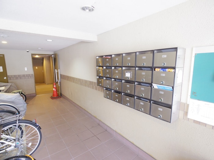 エントランス部分 ティファニ－ハイツ