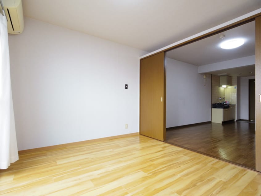 居室 ティファニ－ハイツ