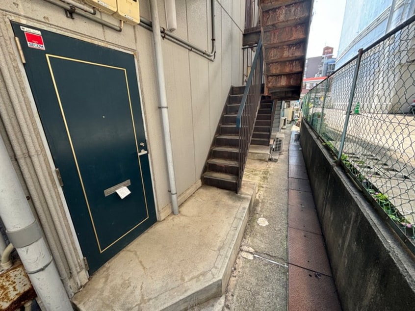 エントランス部分 ｽｲﾝｽｨｱﾌﾅｺｼFﾏﾝｼｮﾝ（202）