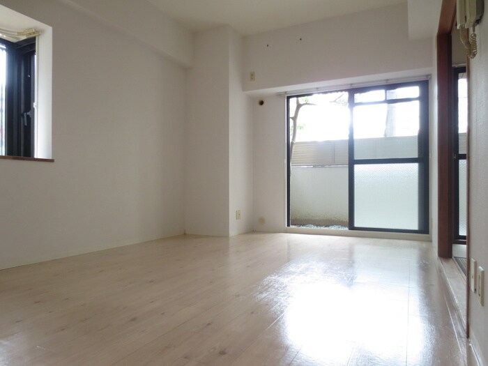 居室 レシェンテ緑地