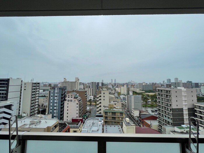 室内からの展望 ラヴィータ難波元町（203）
