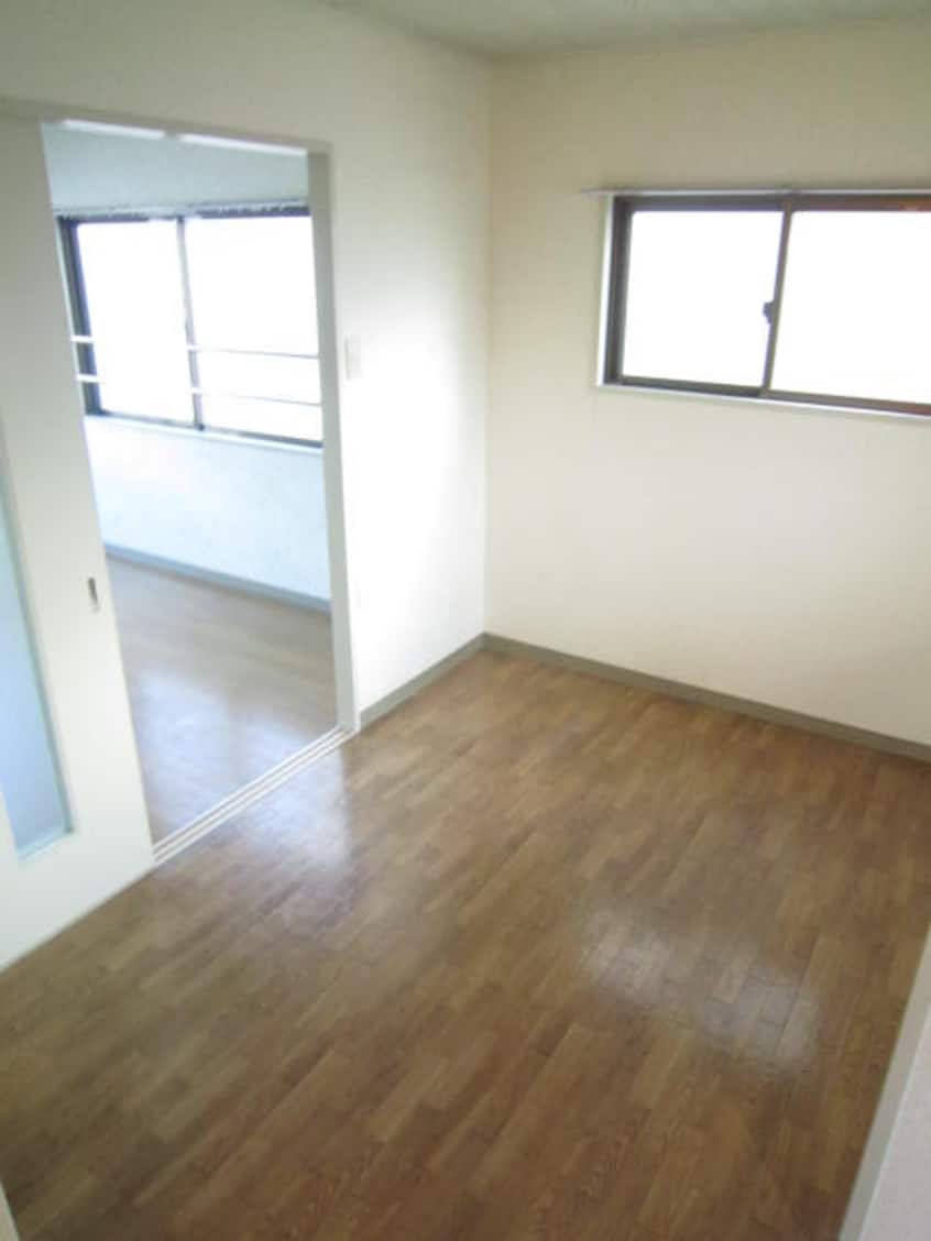 居室 ピュアハイツ