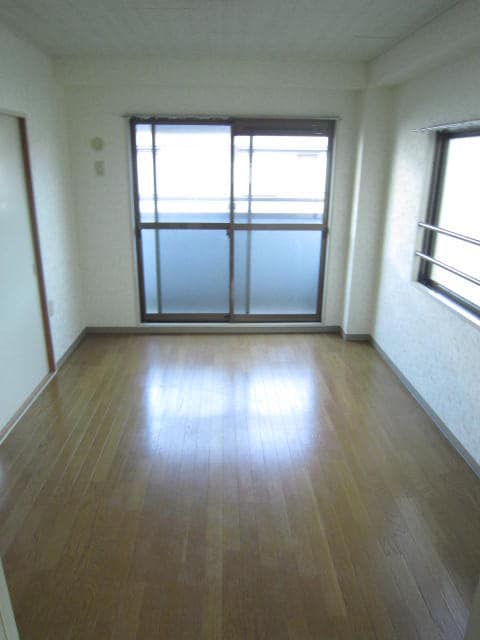 居室 ピュアハイツ