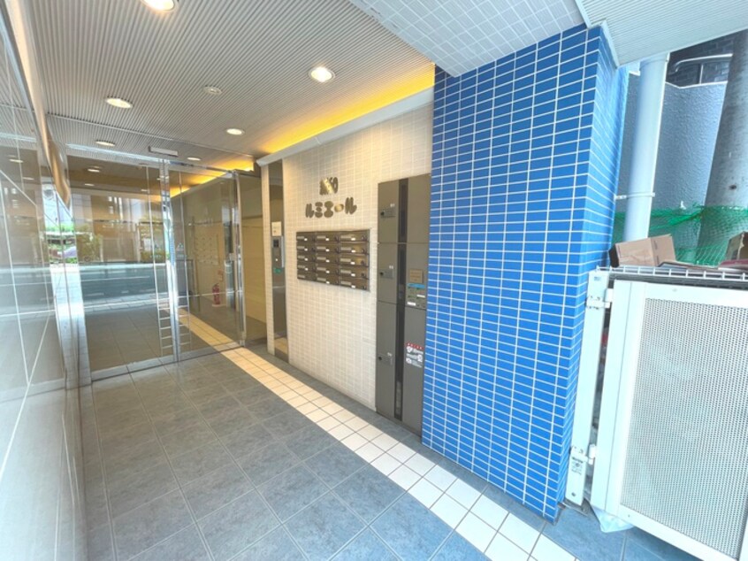 エントランス部分 新和ルミエール