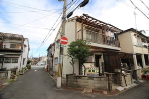 灰塚2丁目テラスハウス