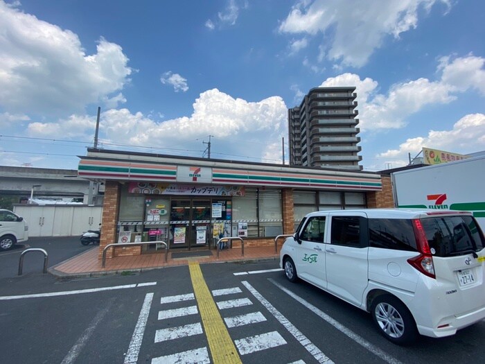 セブン-イレブン 京田辺三山木店(コンビニ)まで600m ア－トプラザ京田辺