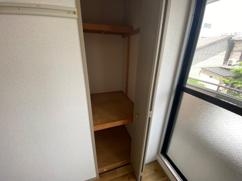 収納 ファミ－ユ白鷺