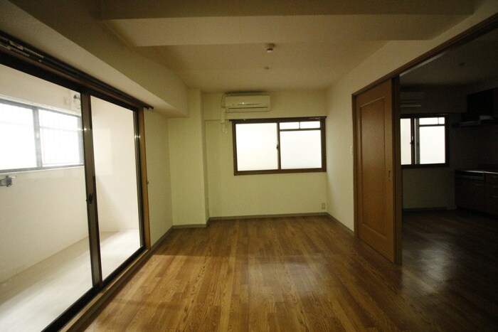 居室 ソフィア板宿