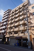 クロ－バ－メゾン戎の外観