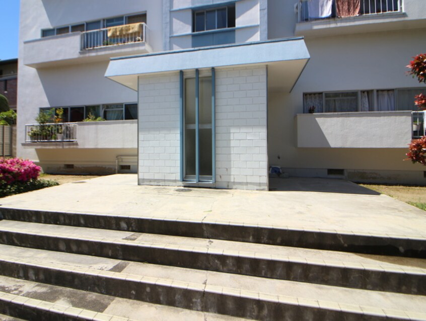 エントランス部分 三隆（1）コ－ポラス